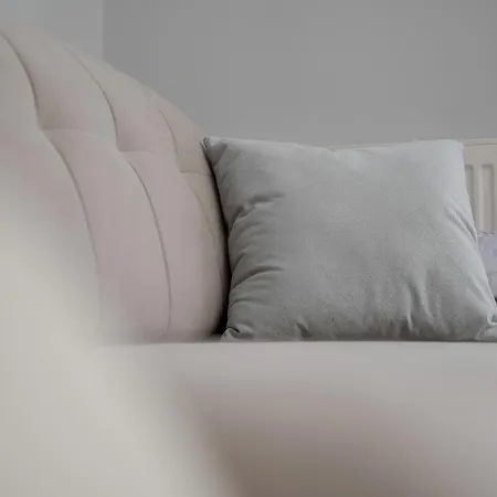 Beautiful With A Spacious Balcony In By Renters Apartmán