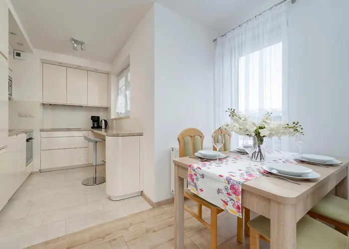 Διαμέρισμα Beautiful With A Spacious Balcony In By Renters