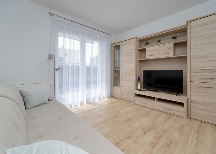 Beautiful With A Spacious Balcony In By Renters Διαμέρισμα Βρότσλαβ
