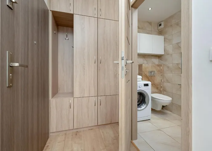 Beautiful With A Spacious Balcony In By Renters Διαμέρισμα