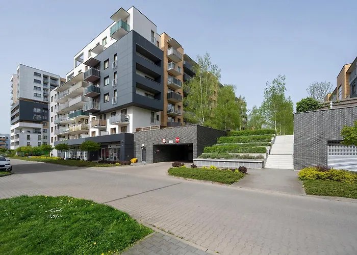 Beautiful With A Spacious Balcony In By Renters Διαμέρισμα Βρότσλαβ